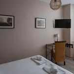 Lhotel Szálloda Thouars