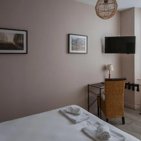 Lhotel Hotell Thouars