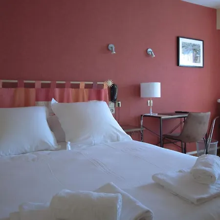 Lhotel 3*
