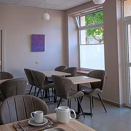 Lhotel Hotel Thouars
