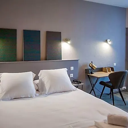 Hotel Lhotel 3*