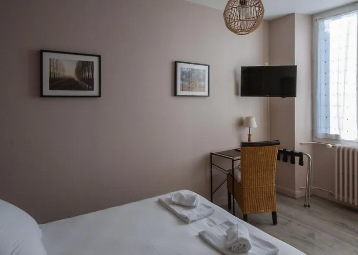 Lhotel Hotel Thouars