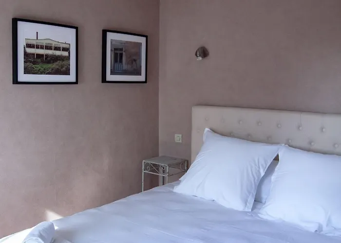 Lhotel Hotel