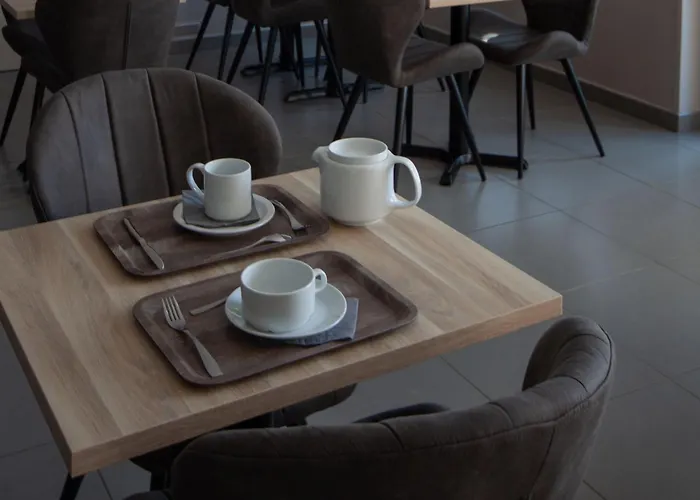 Hotel Lhotel Thouars