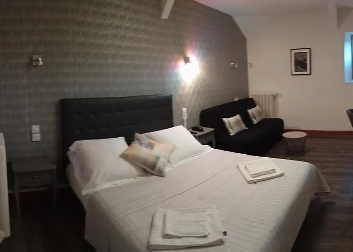 Hotel Lhotel Thouars